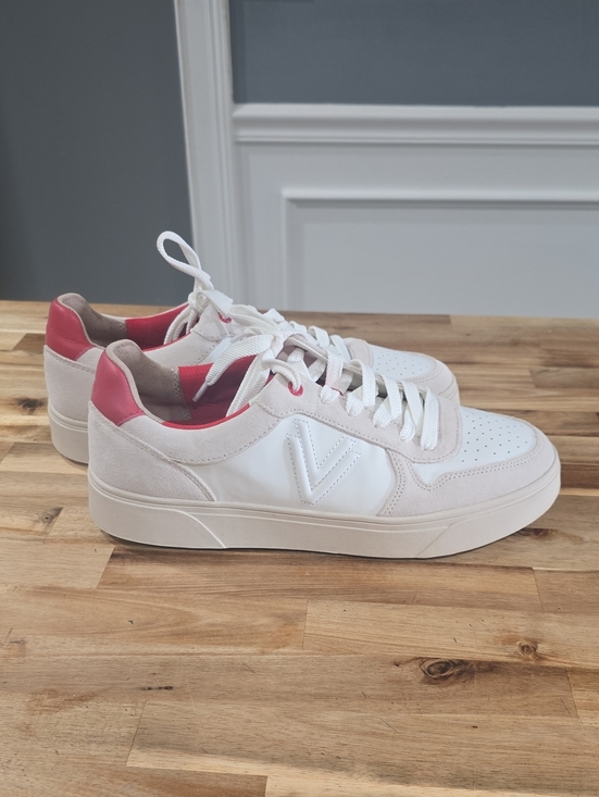 Vionic Shoes - Vionic Women's 9.5 White Athletic Shoes